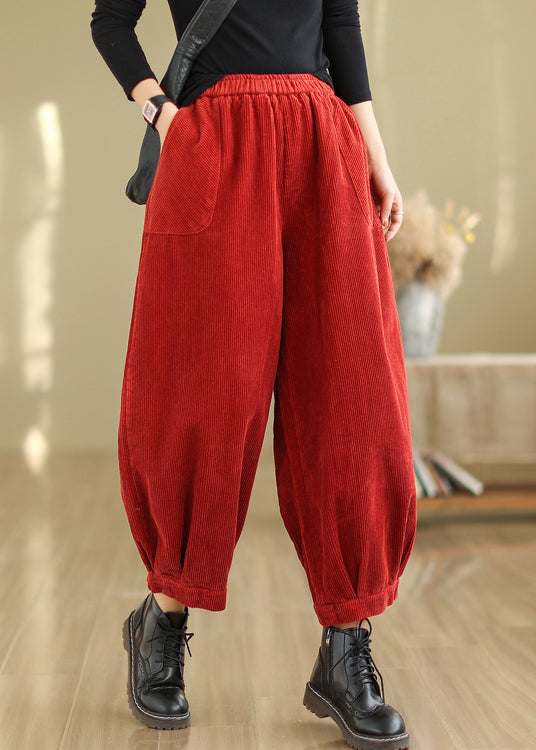 Effortlessly Elegant Pants with a Timeless Design