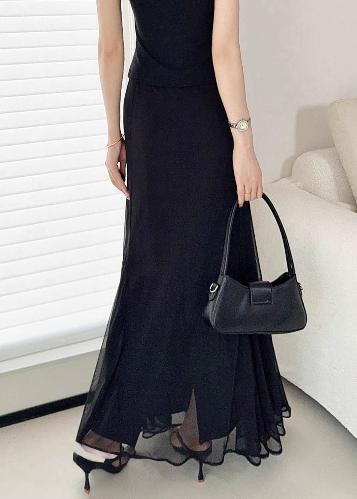 Well Tailored Garment with a Graceful Silhouette