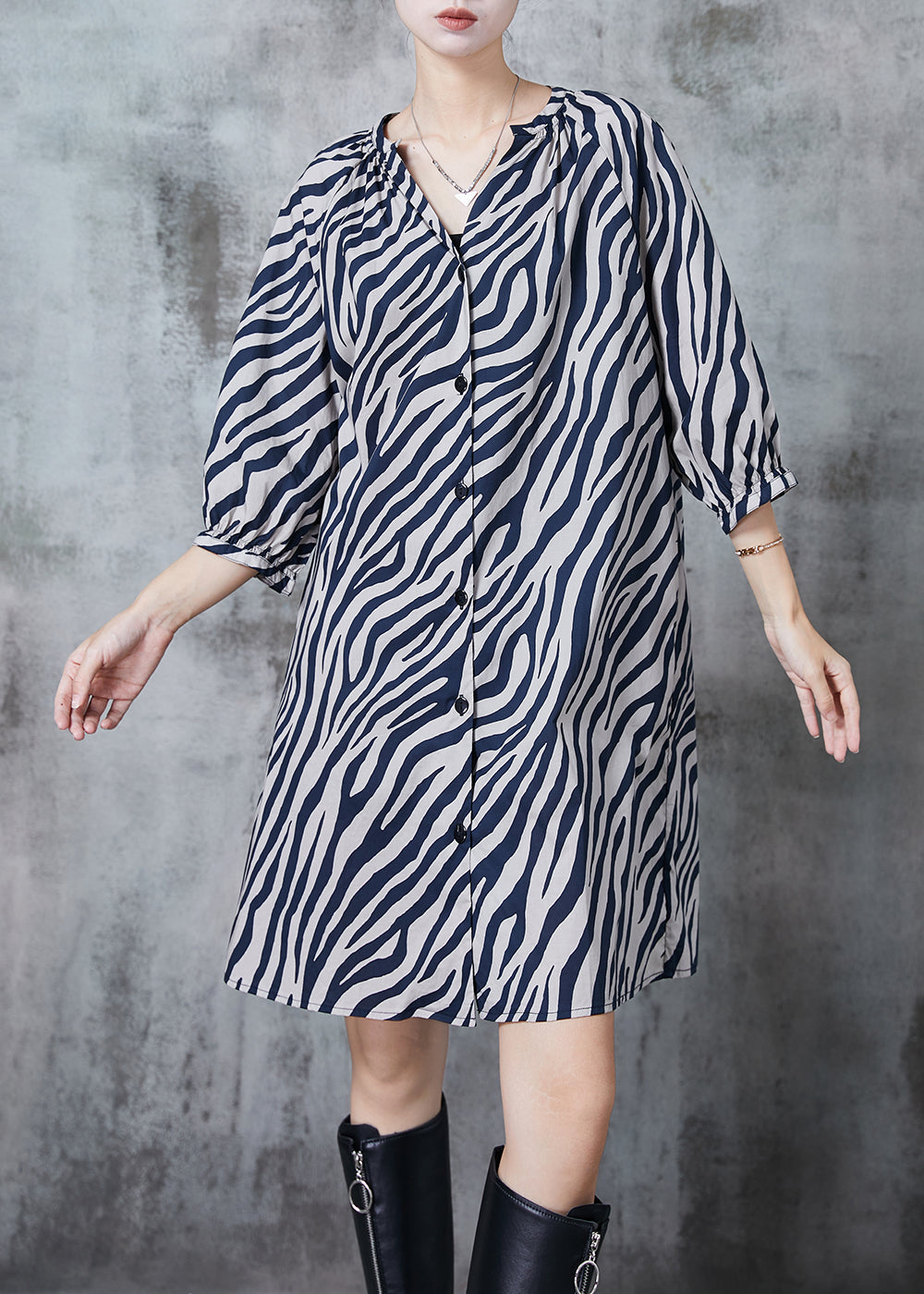 Sophisticated Dress with a Clean Classic Look