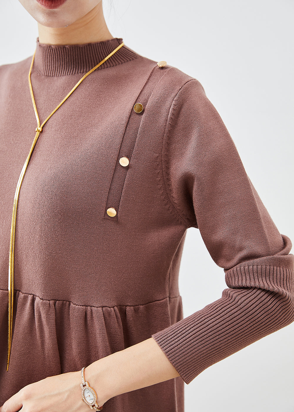 Beautifully Crafted Dress in a Classic Style