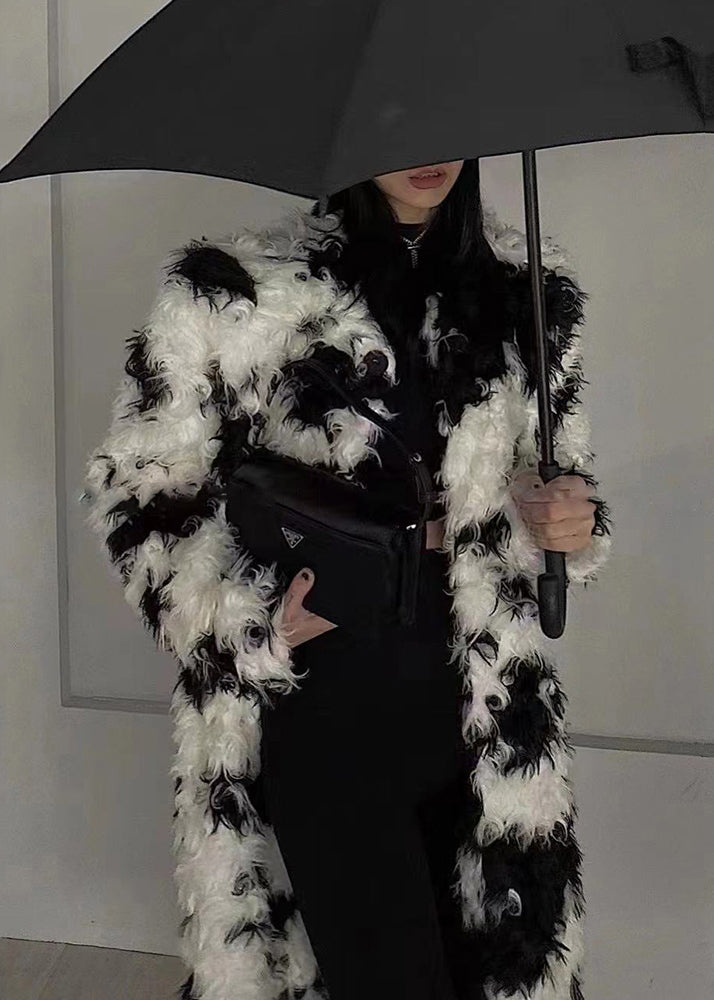 Sophisticated Coat with a Clean Classic Look