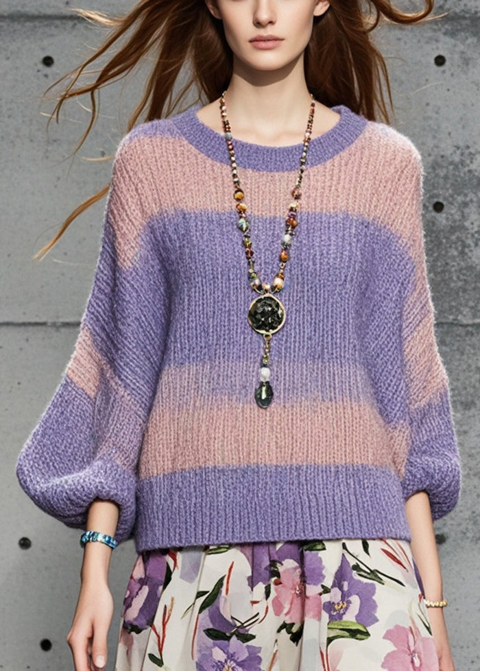 Classic Vintage Sweater with a Flattering Fit
