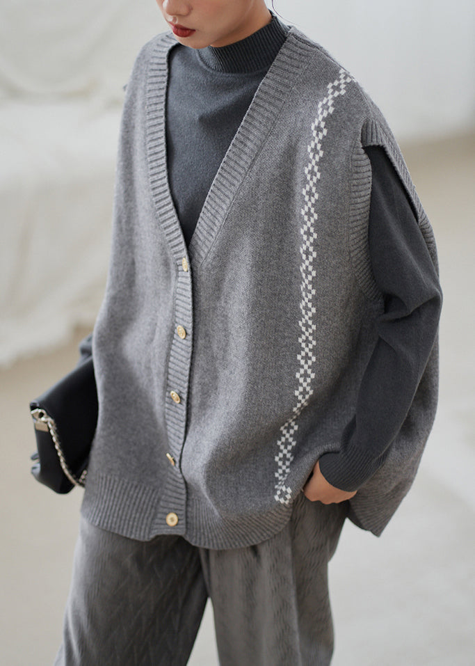 Well Tailored Coat with a Graceful Silhouette