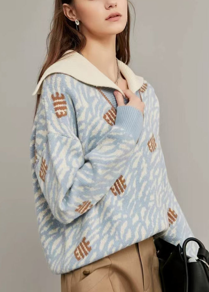 Effortlessly Elegant Sweater with a Timeless Design