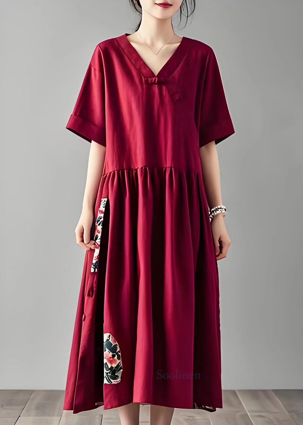 Effortlessly Elegant Dress with a Timeless Design