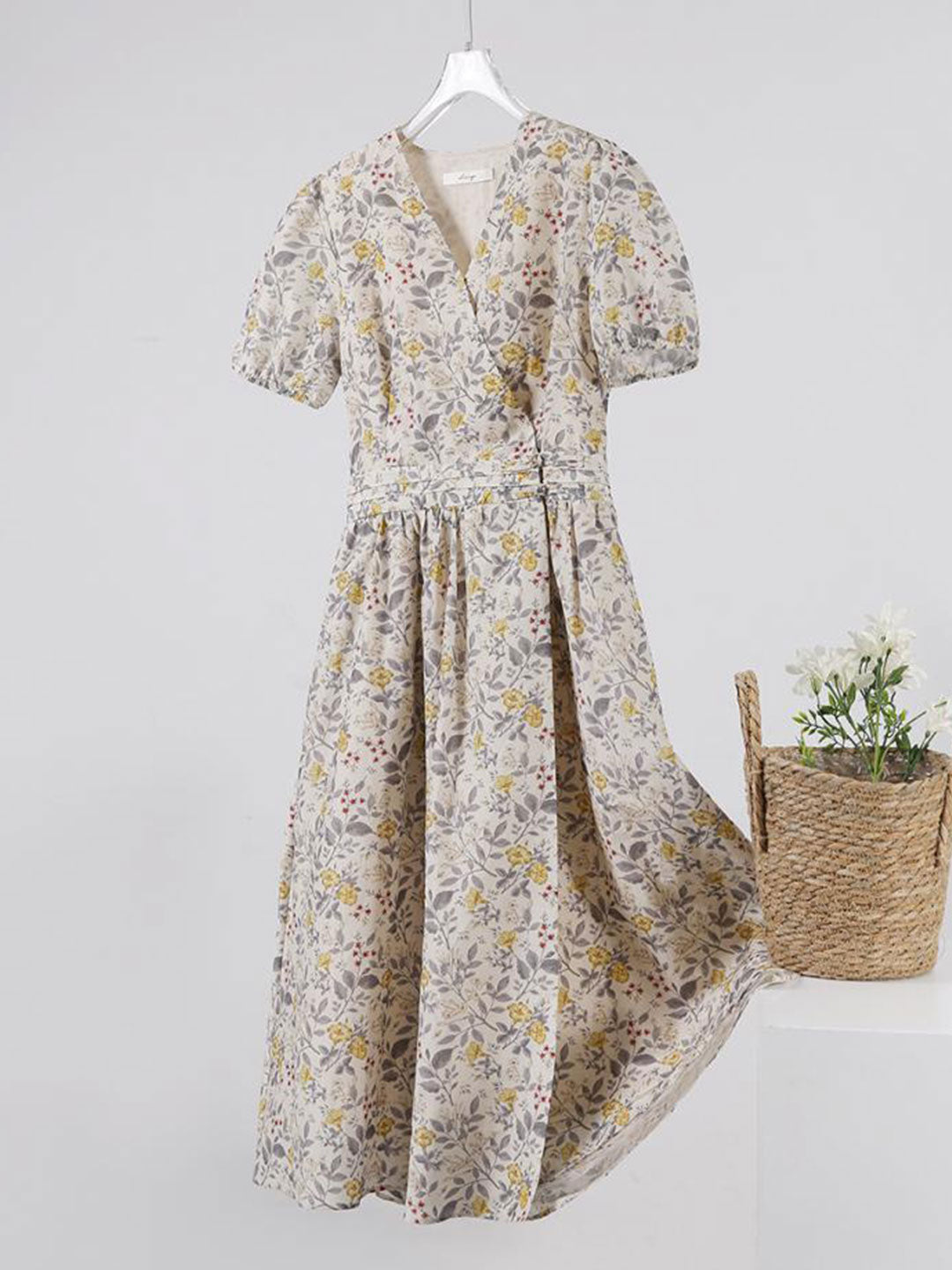 Classic Vintage & Enduringly Stylish Dress