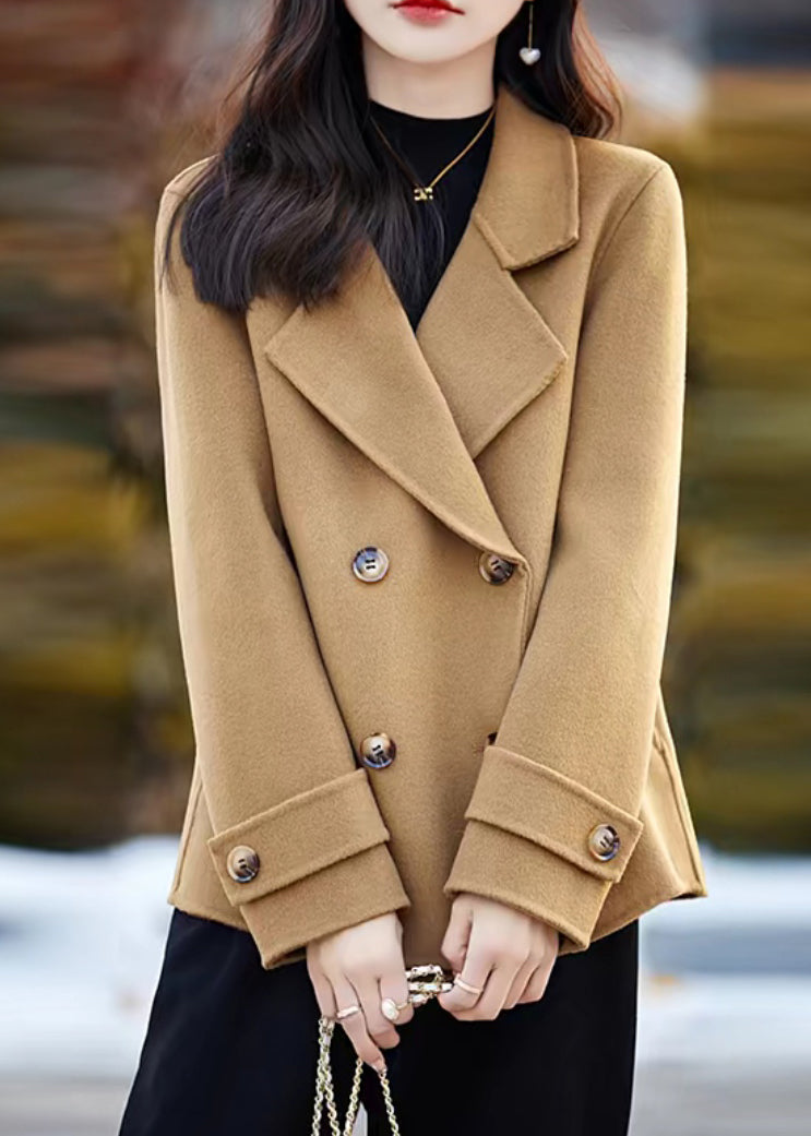 Classic Vintage & Enduringly Stylish Coat