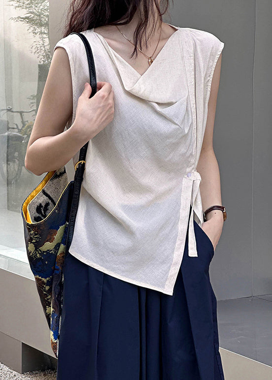 Sophisticated Blouse with a Clean Classic Look