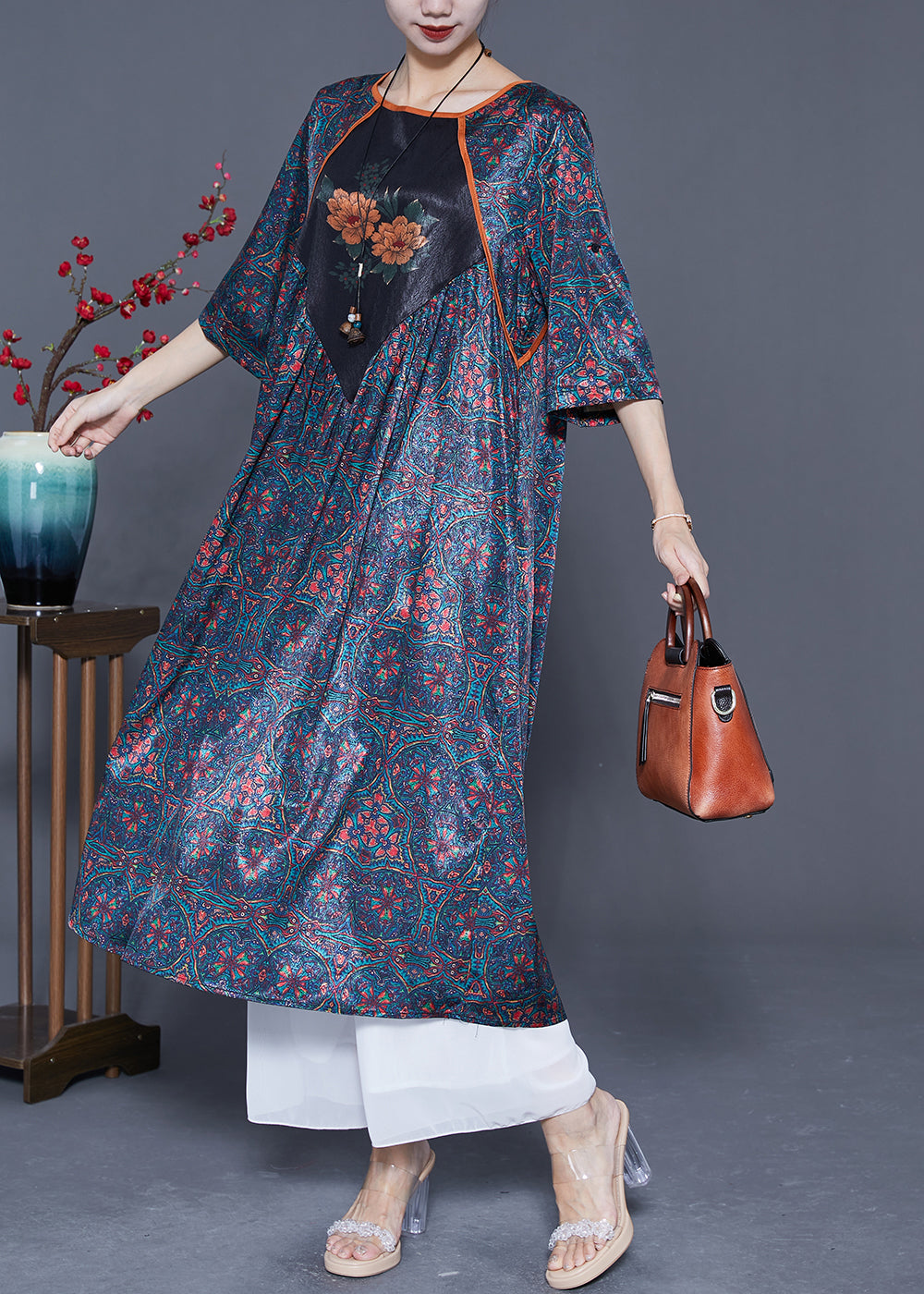 Classic Vintage & Enduringly Stylish Dress