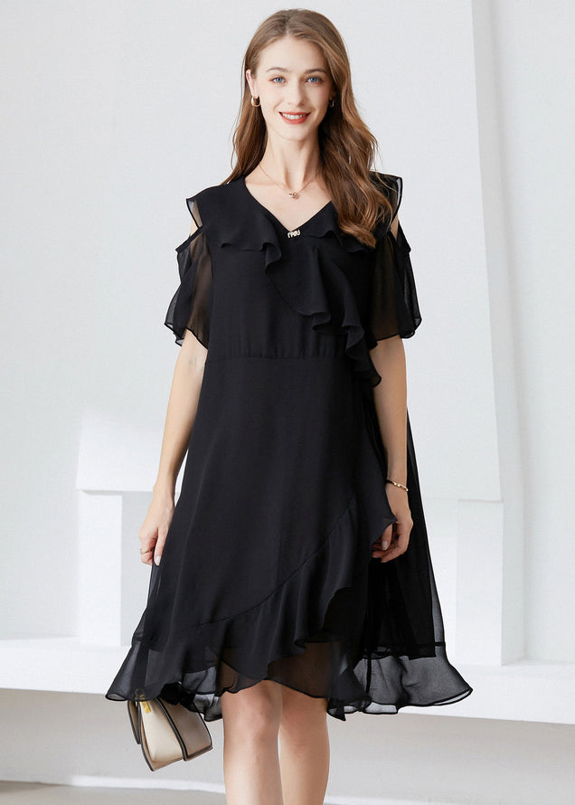 Beautifully Finished Dress in a Timeless Design