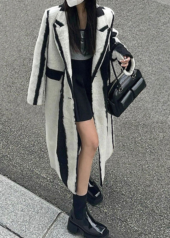 Elegantly Styled Coat for Everyday Wear