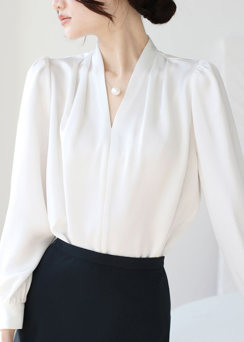Well Tailored Shirt with a Graceful Silhouette