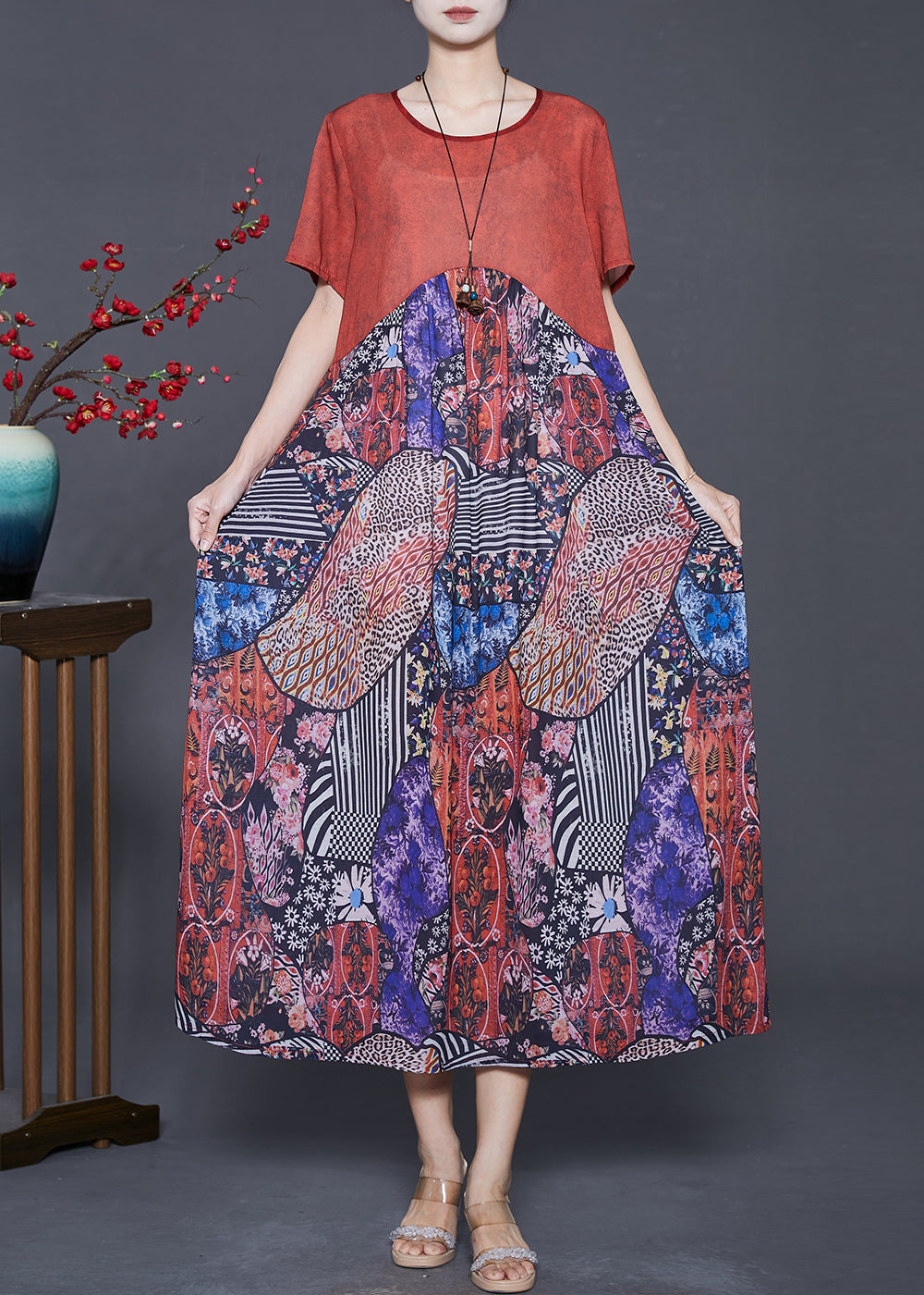 Beautifully Crafted Dress in a Classic Style