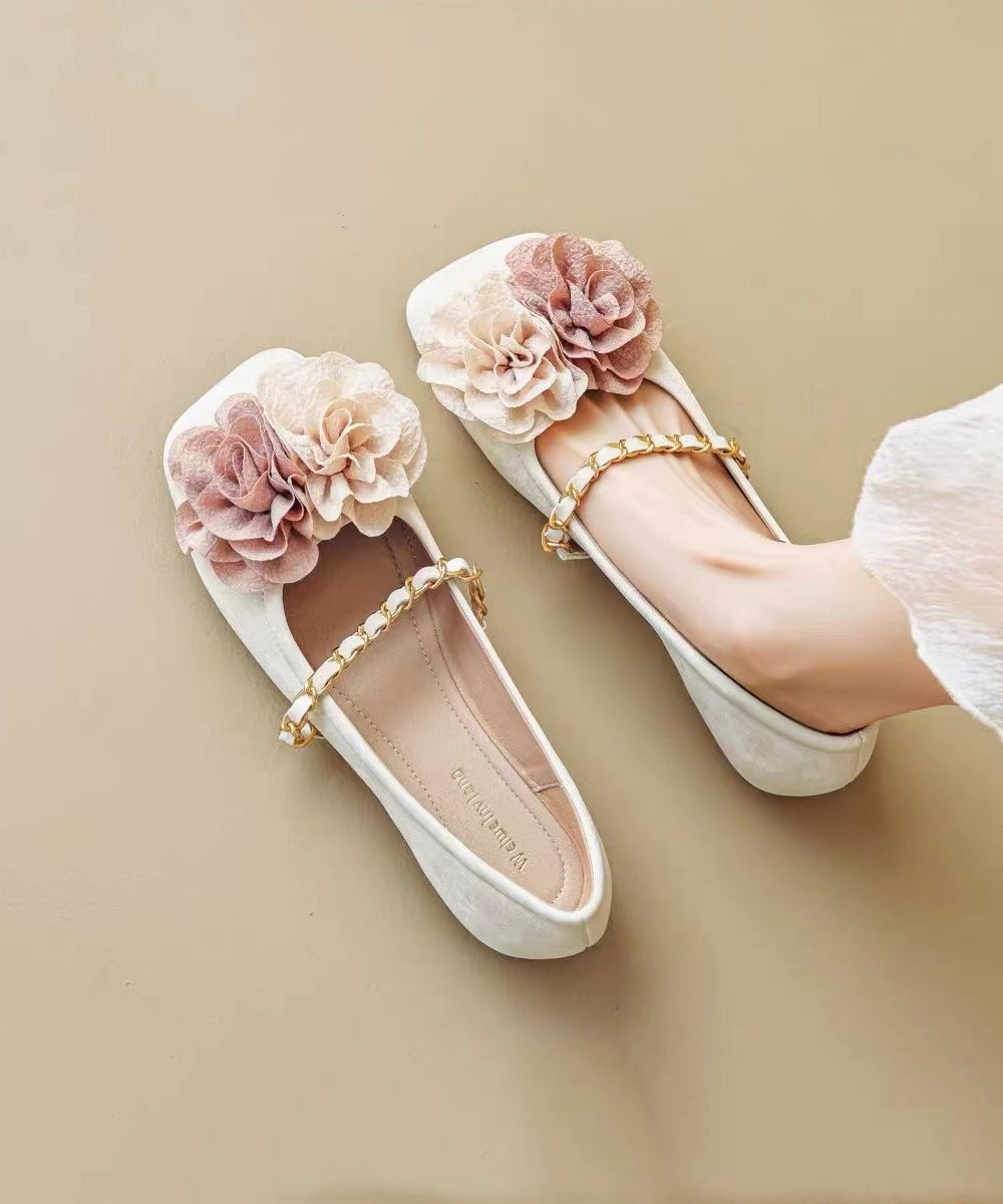 Chic Orthopedic Flats with Unique Design