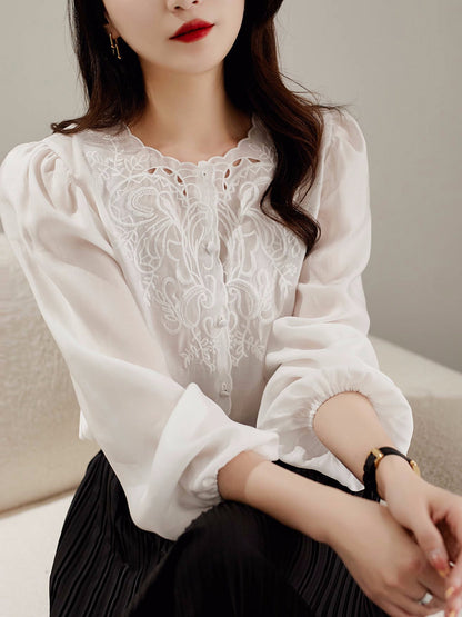 Well Tailored Shirt with a Graceful Silhouette