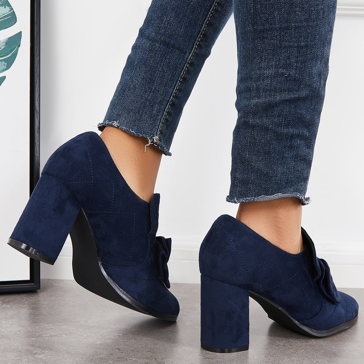 Classic Orthopedic Pumps with Timeless Style