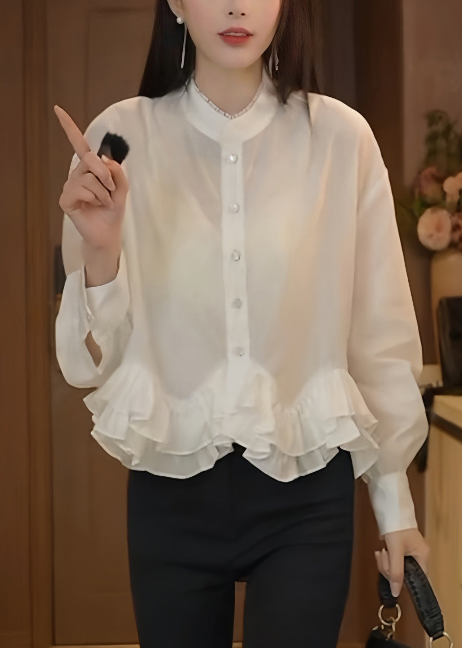 Sophisticated Blouse with a Clean Classic Look