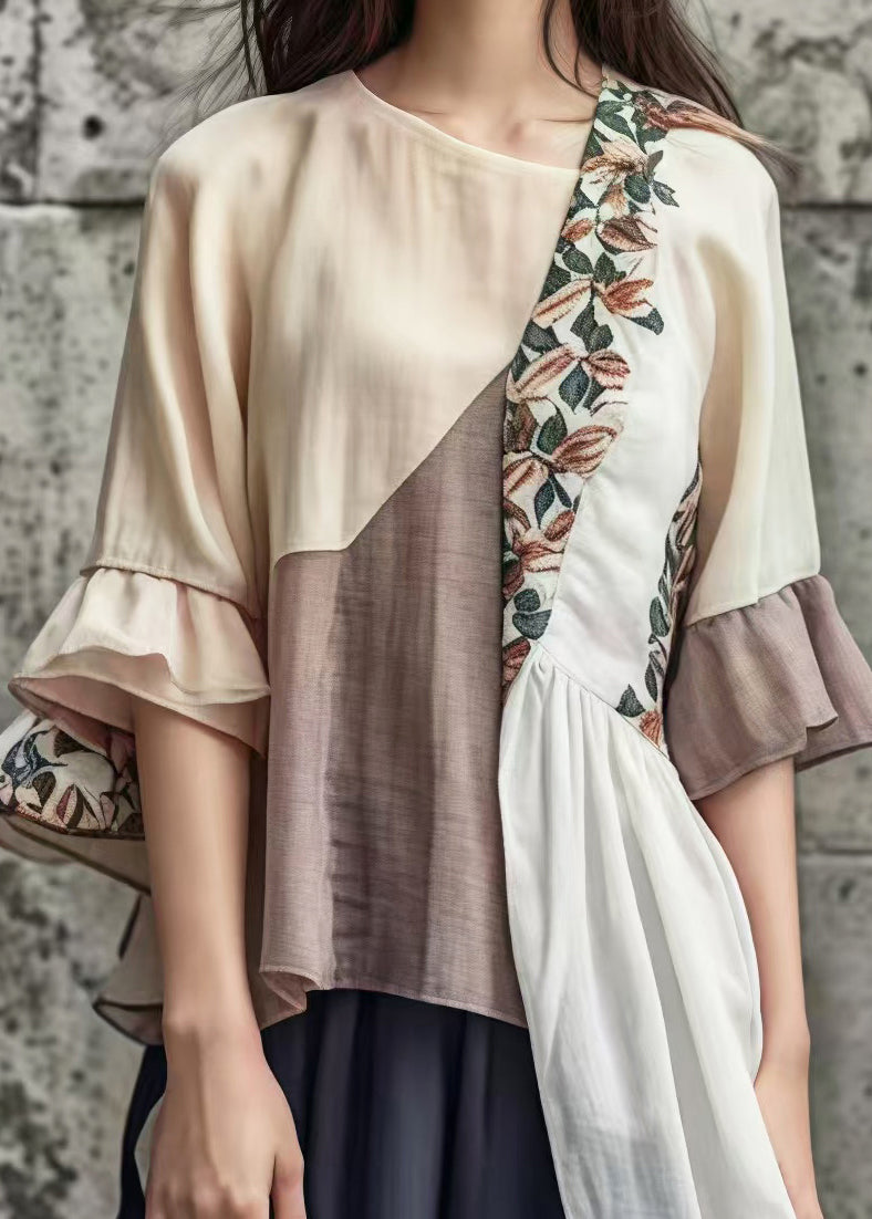 Classic Vintage Blouse with a Flattering Fit