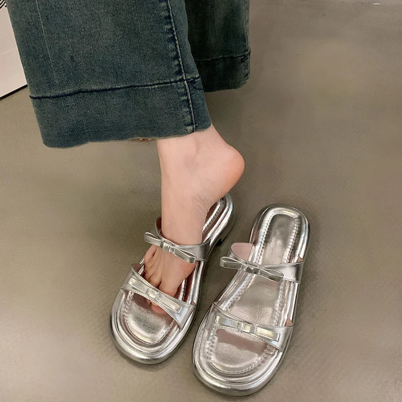 Chic Orthopedic Flats with Unique Design
