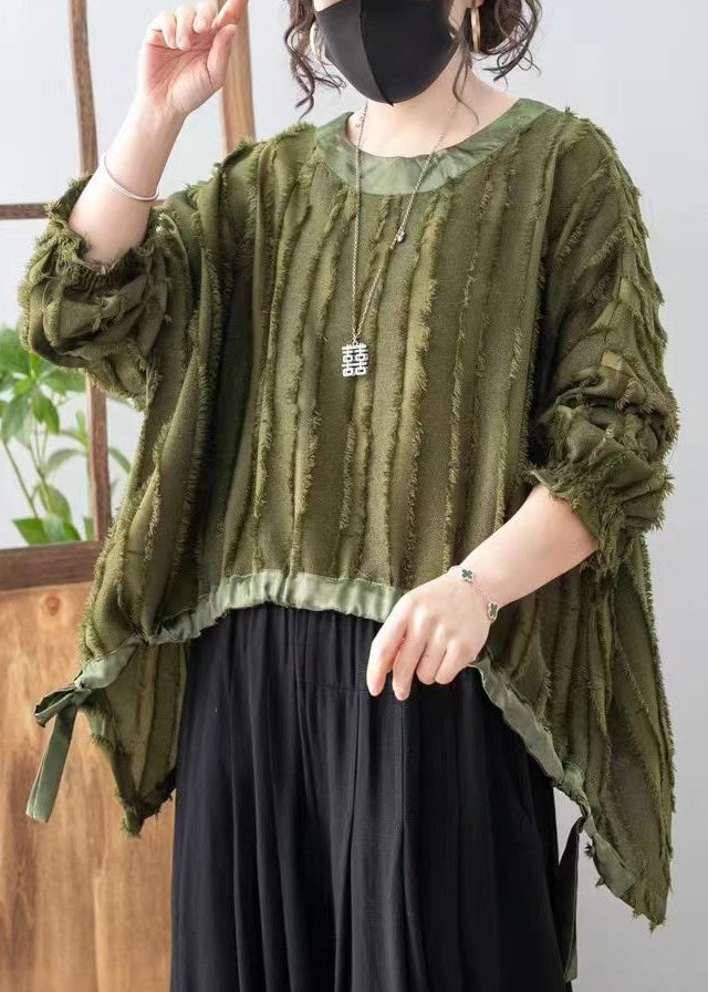 Well Tailored Shirt with a Graceful Silhouette