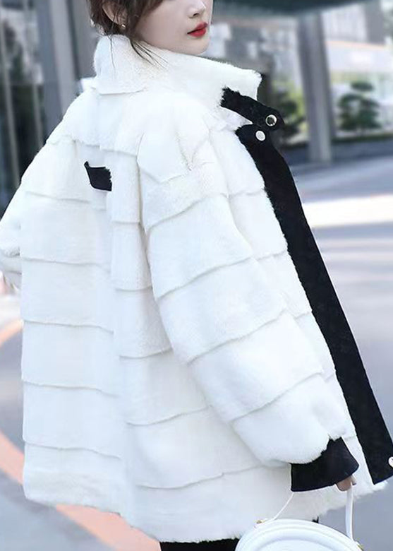 Gracefully Styled Coat for Any Occasion