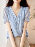 Effortlessly Elegant Top with a Timeless Design