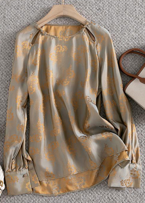 Well Tailored Shirt with a Graceful Silhouette