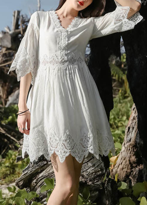 Classic Vintage Dress with a Flattering Fit