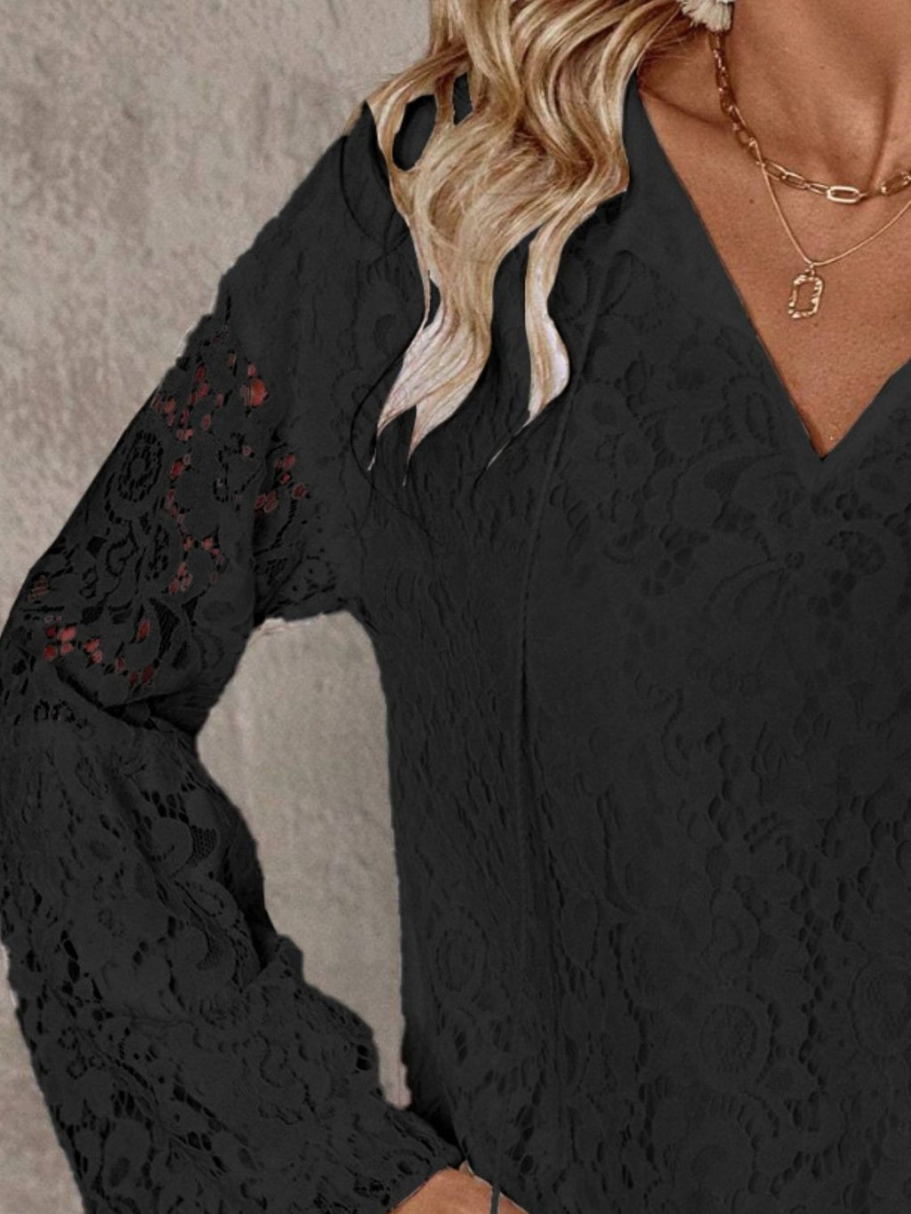 Sophisticated Blouse with a Clean Classic Look