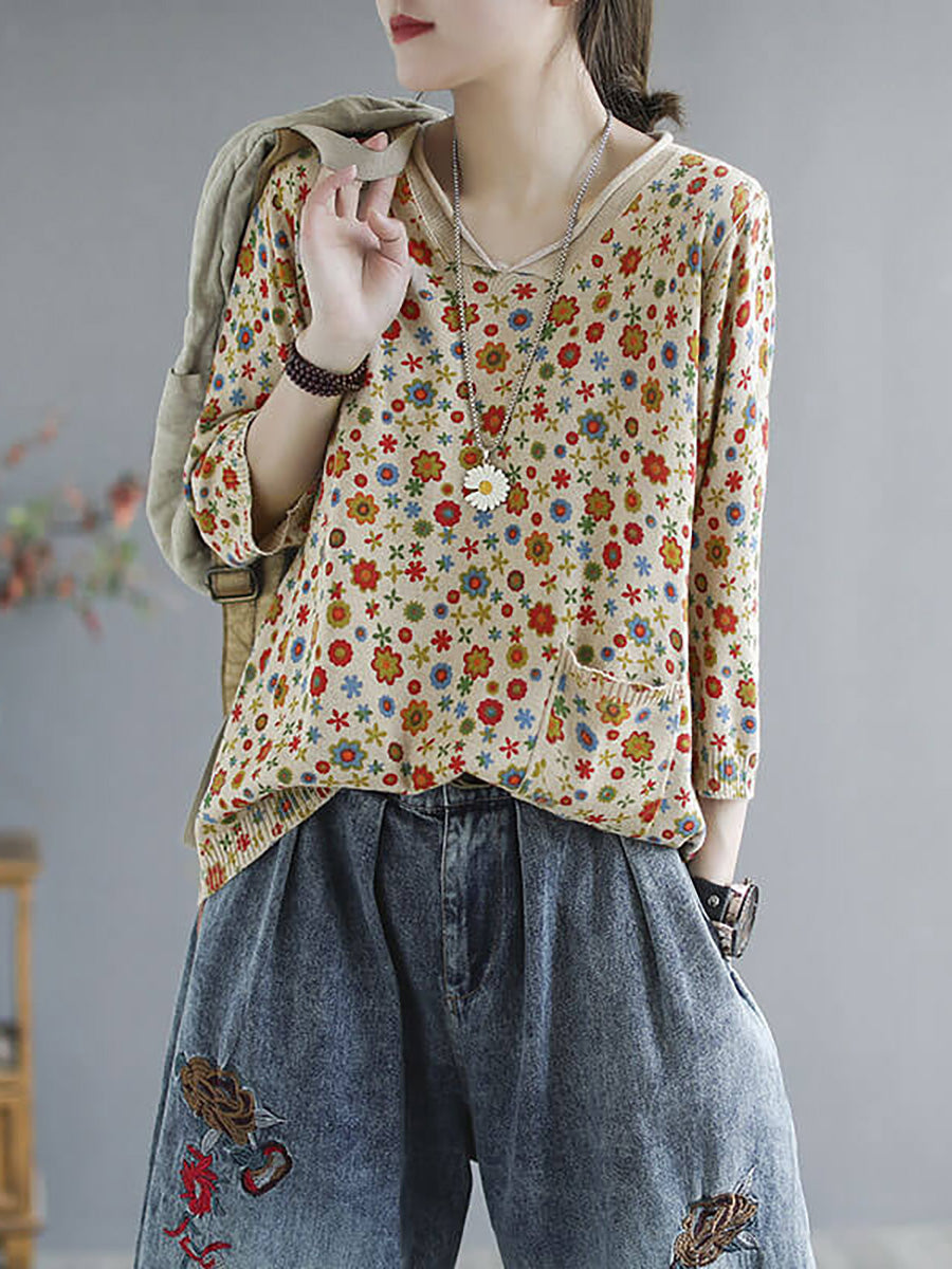 Classic Vintage Sweater with a Flattering Fit