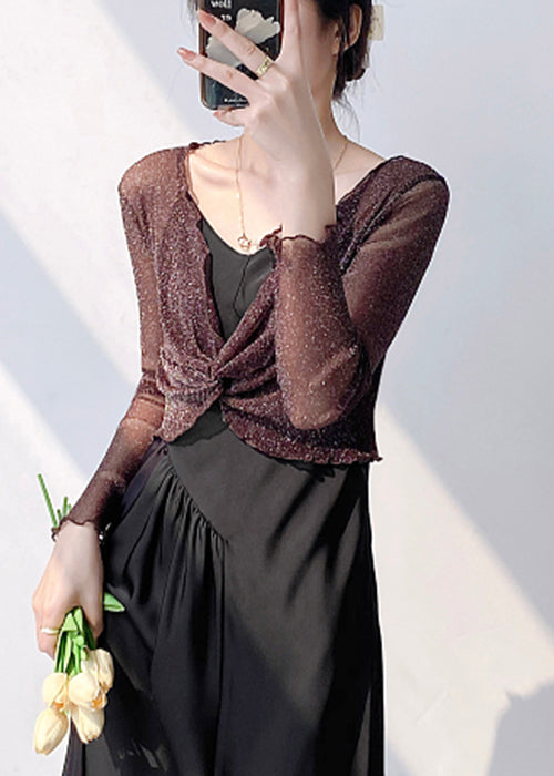 Beautifully Finished Top in a Timeless Design