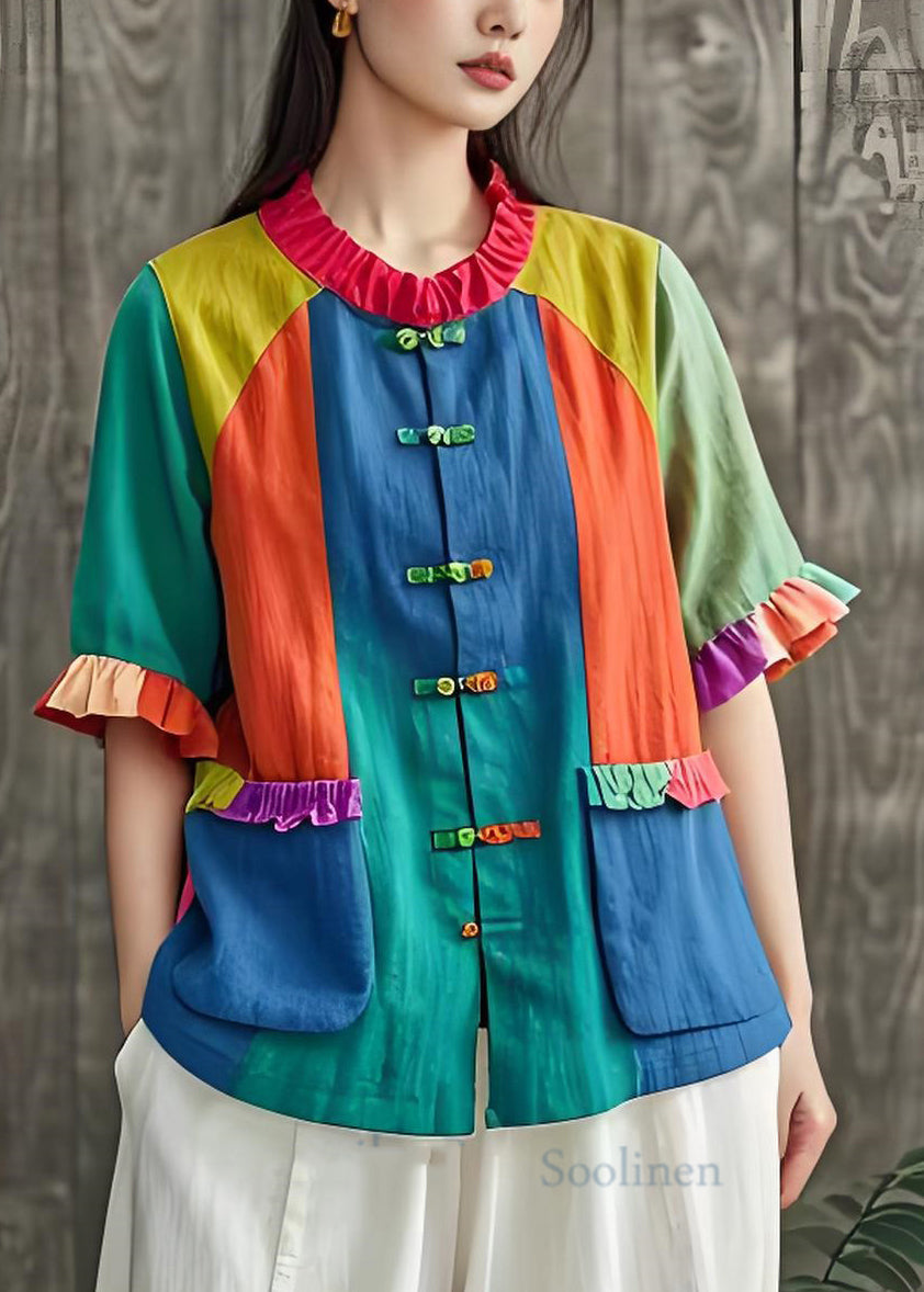 Classic Vintage Blouse with a Flattering Fit