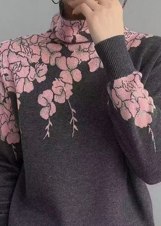 A Vintage Style Top with Delicate Timeless Details