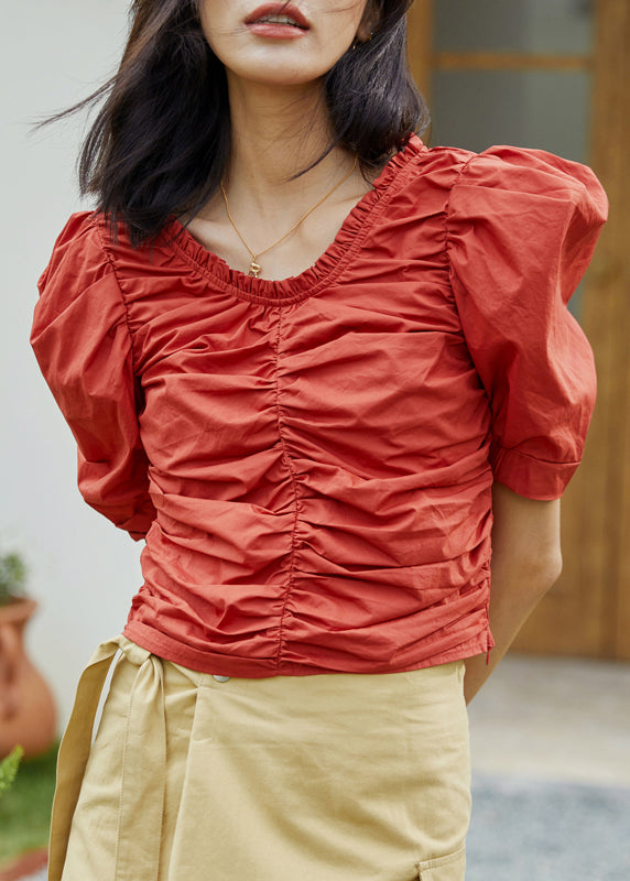 Classic Vintage Shirt with a Flattering Fit