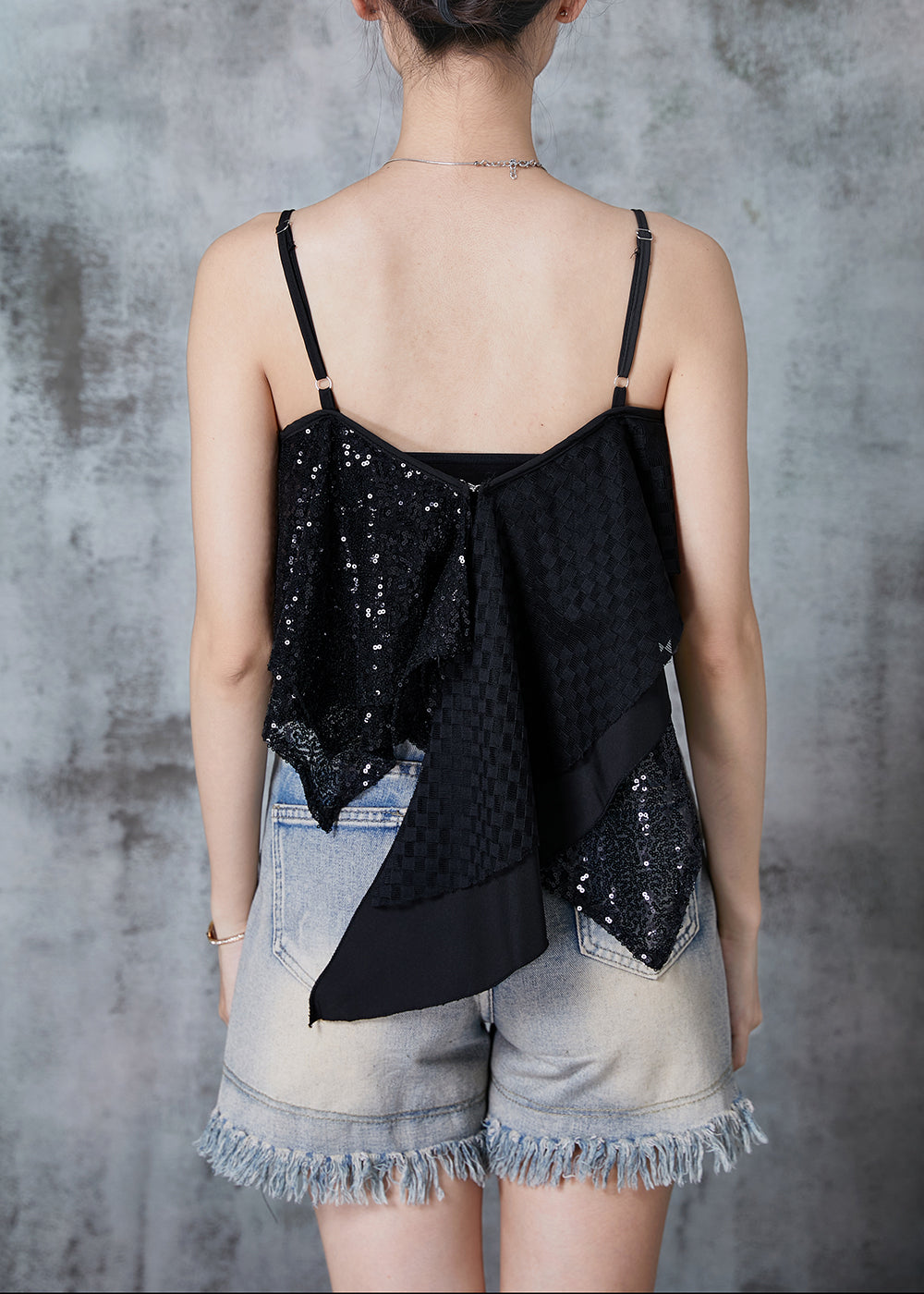 Effortlessly Elegant Garment with a Timeless Design