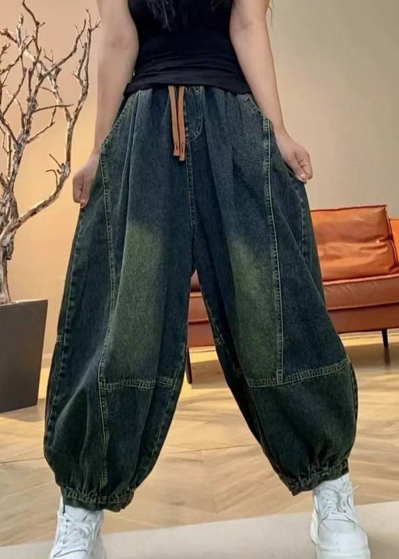 Effortlessly Elegant Pants with a Timeless Design