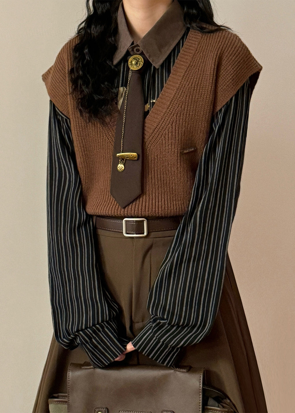 Effortlessly Elegant Garment with a Timeless Design