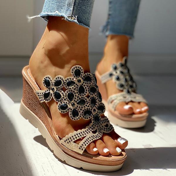 Beautifully Crafted Orthopedic Sandals