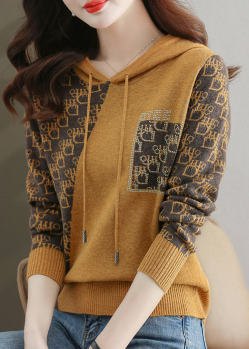 Effortlessly Elegant Sweater with a Timeless Design