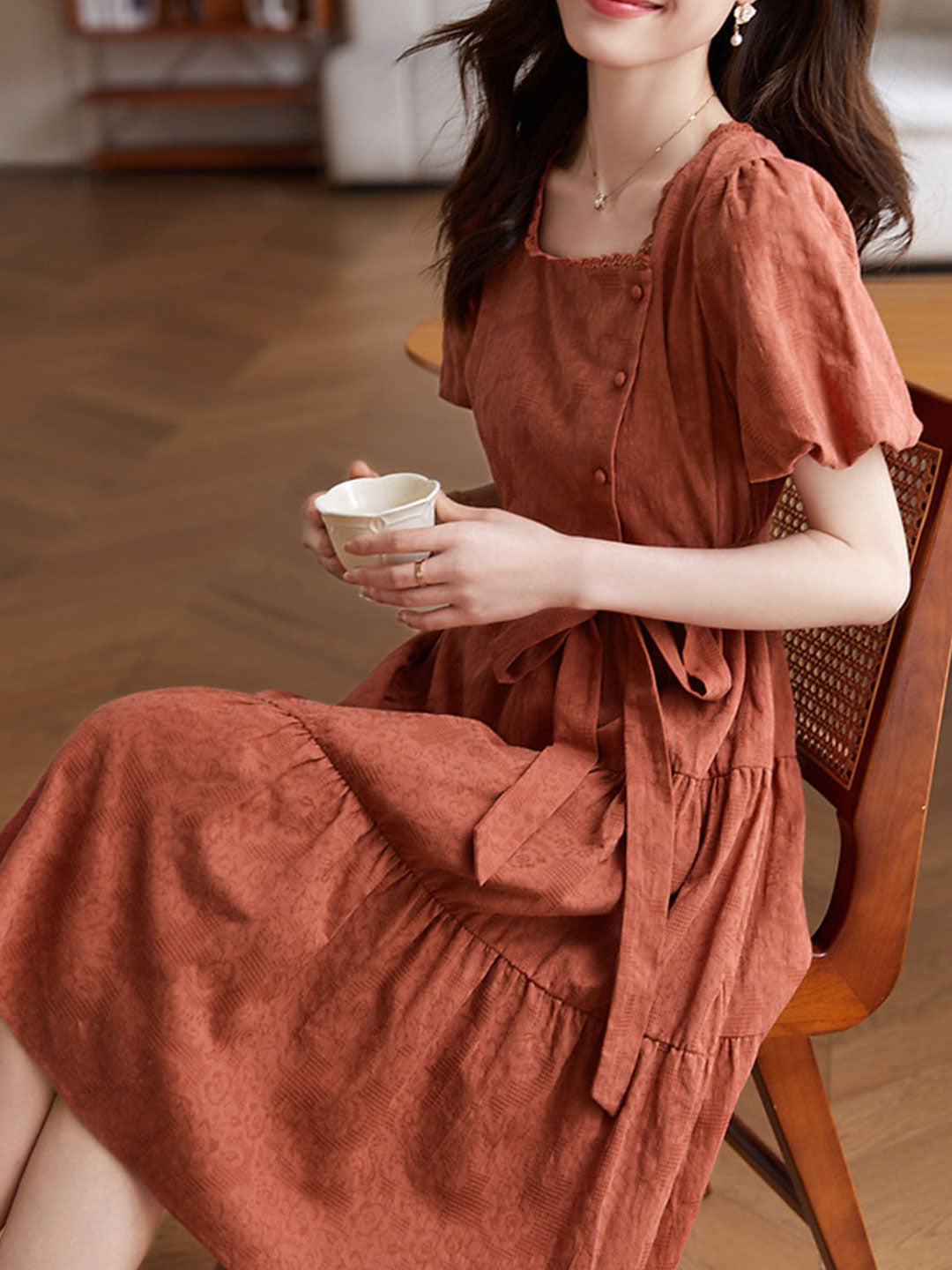 Sophisticated Dress with a Clean Classic Look