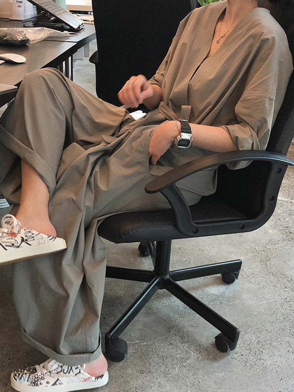 Effortlessly Elegant Garment with a Timeless Design