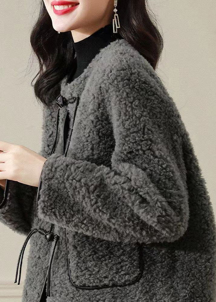 Classic Vintage Coat with a Flattering Fit