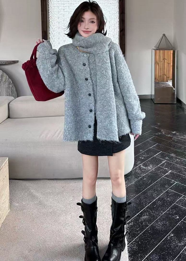 Classic Vintage Cardigan with a Flattering Fit