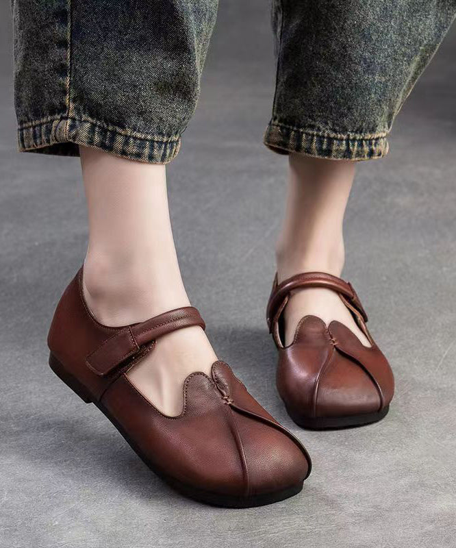 Chic Orthopedic Flats with Unique Design