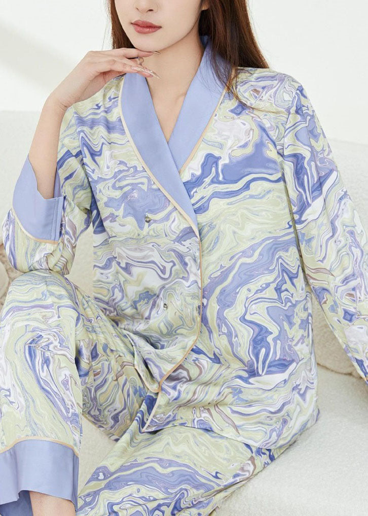 Subtly Elegant Garment with a Refined Vintage Look