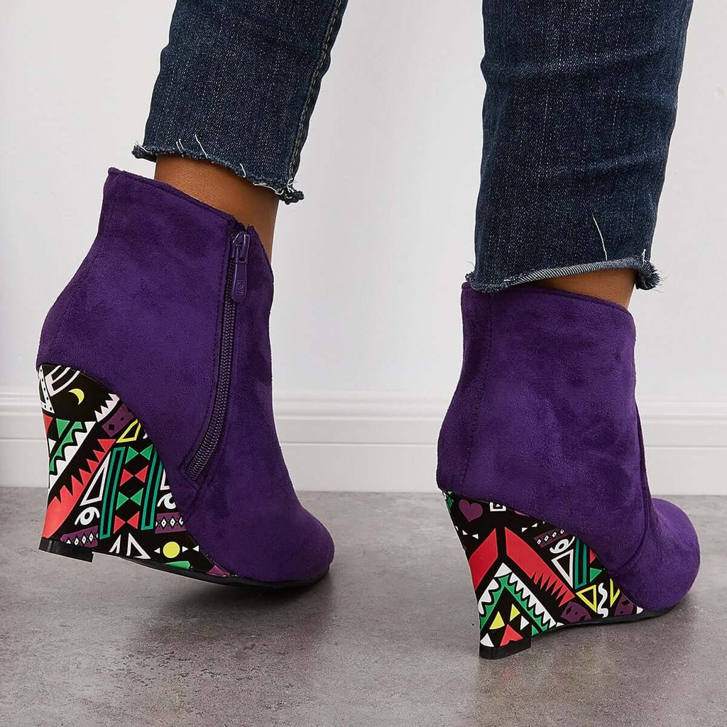 Chic Orthopedic Boots with Unique Design