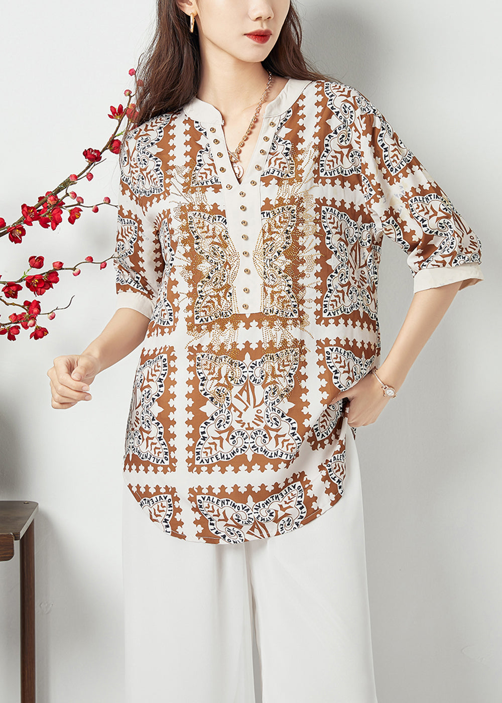 Beautifully Finished Blouse in a Timeless Design