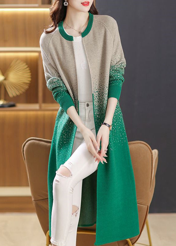 Classic Vintage Cardigan with a Flattering Fit