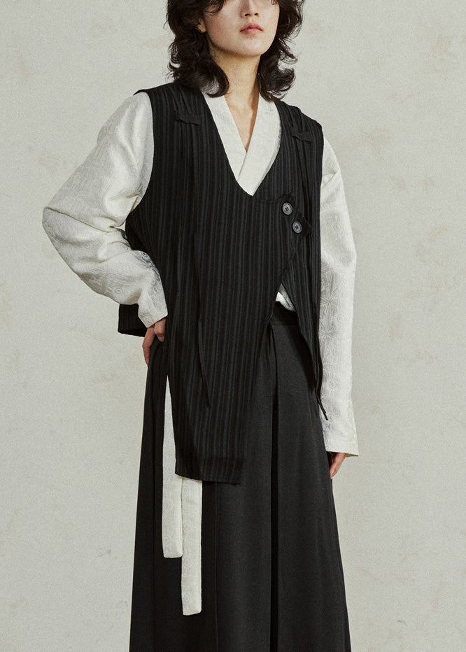 A Vintage Style Coat with Delicate Timeless Details