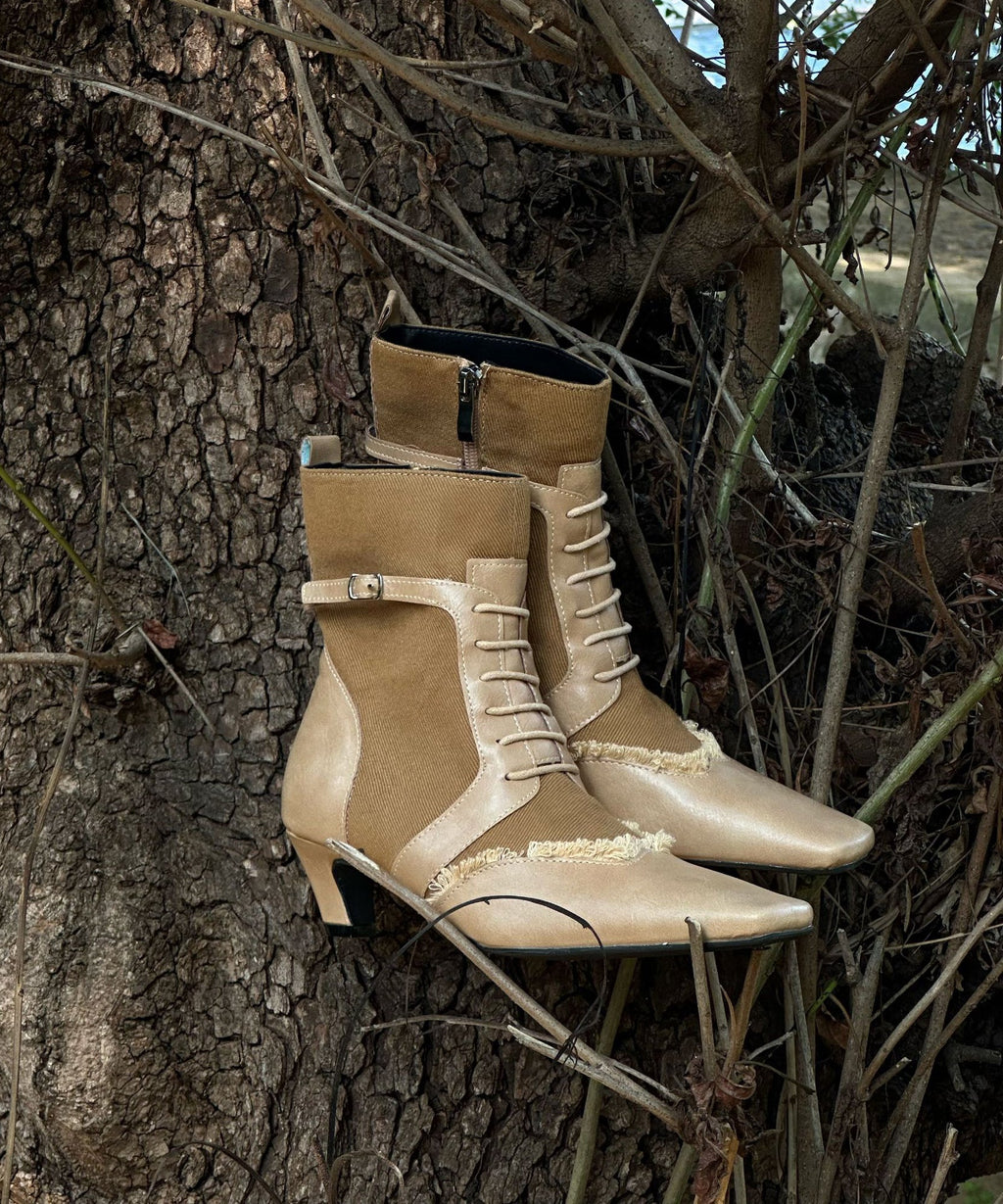 Graceful Orthopedic Boots for Modern Look